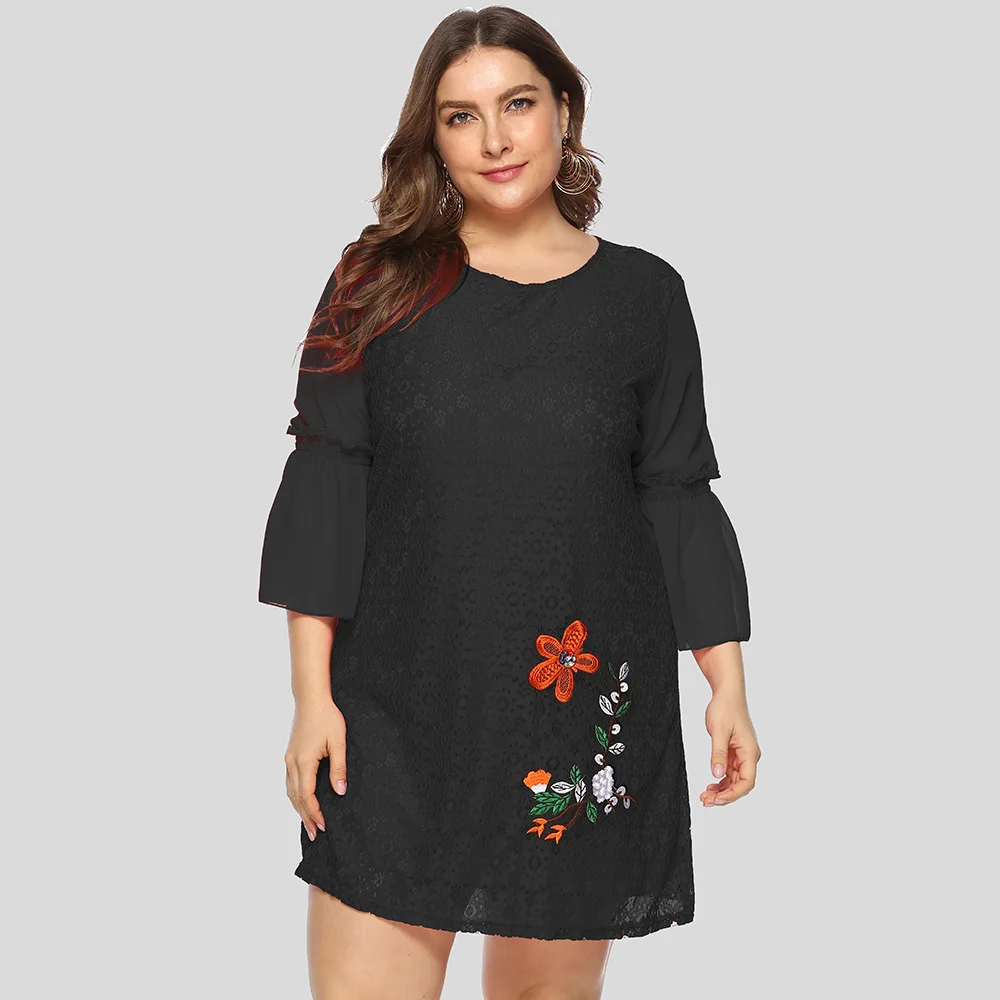 TUHAO весеннее Новое Женское кружевное платье большого размера 5XL 4XL 3XL женские кружевные платья с расклешенными рукавами с аппликацией платье среднего возраста WM04 - Цвет: Черный