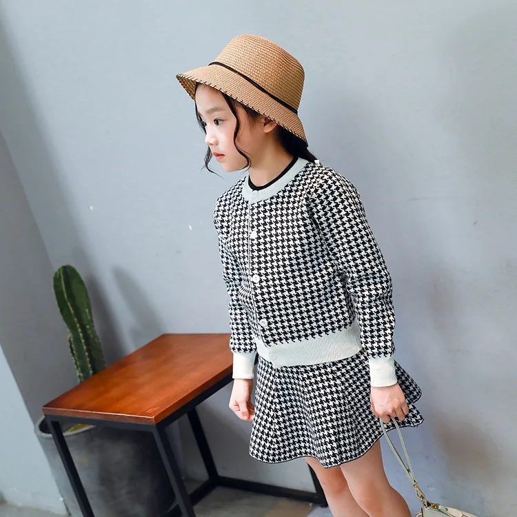

2018 Korean-style Girls Long Sleeve Knitted Sweater Cardigan + Knitted Dress Two-Piece Set Girls Thousands of Birds Knitting Sui