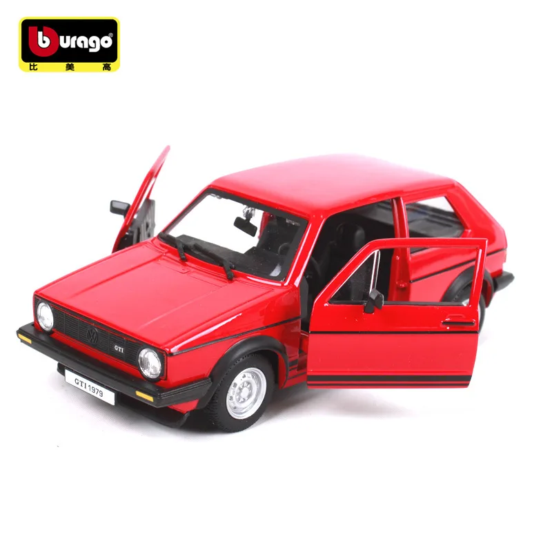 Bburago 1:24 1979 Volkswagen Golf GTI модель автомобиля из сплава Модель автомобиля украшение коллекция Подарочная игрушка