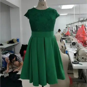 

Tea Length 2020 Homecoming Dresses Scoop Neck Cap Sleeve Green Cocktail Gown Party Dress
