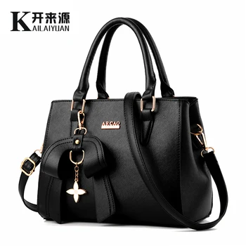 

100% Genuine leather Women handbag 2021 New female Korean version stereotyped sweet fashion handbags Messenger Messenger