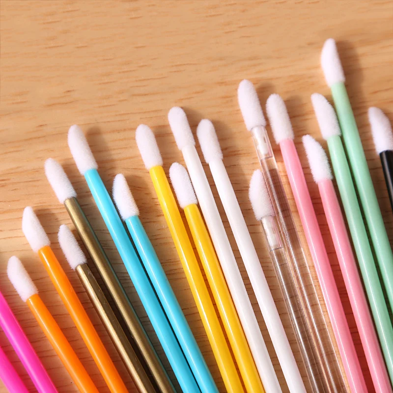 

Yelix 100PCS Brush Mascara Wands Applicator Disposable Lip Brush Eyelid Eyelash Eyebrow Cleaning Make Up Tools
