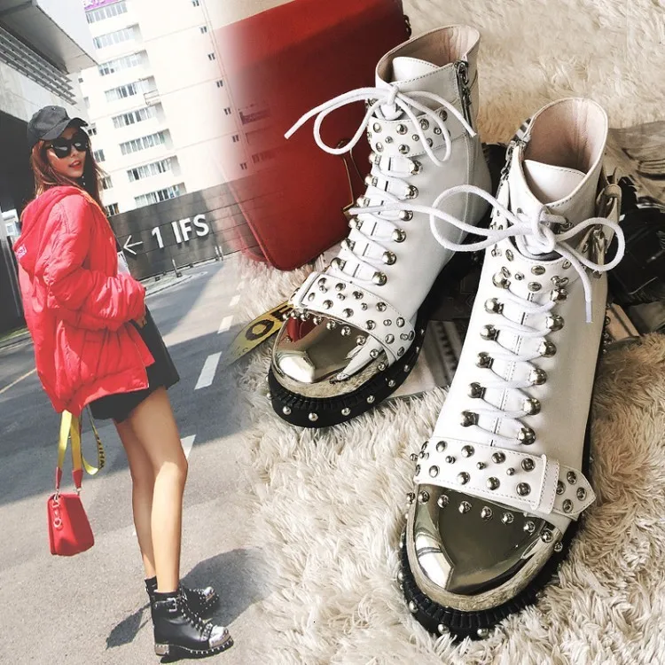 

Head Layer Cowhide Knight Round Boots Head Rivet With Low With Metal Decoration Rubber Rubber Buckle Boots