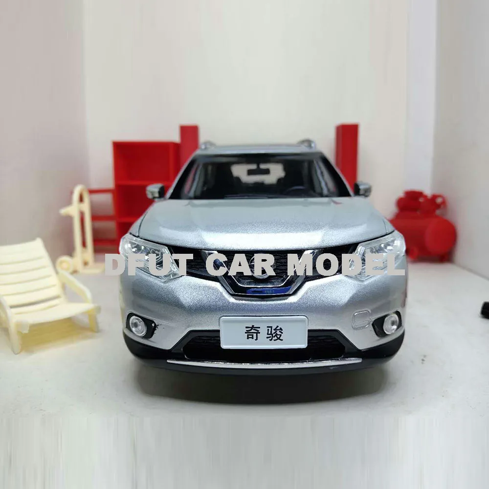 Литая модель автомобиля 1:18 X TRAIL литая из металлического сплава игрушка подарок