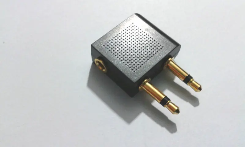 10pcs mini 3 5mm 3 pole or 4pole Gold plated copper plug for 4mm Tail hole cable audio connector headphone adapter free shipping