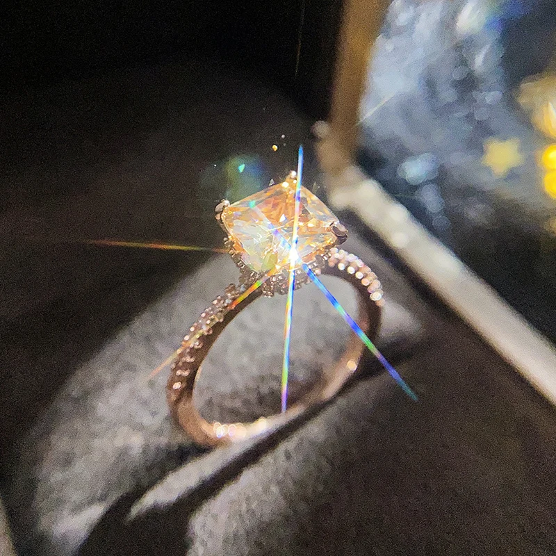 

New Trendy Zircon Claws Design Rings For Women Band Shiny Crystal Micro Paved Charms Princess Rings Bridal Rings Wedding Jewelry