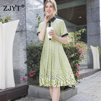 

2020 New Fashion Runway Summer Dresses for Women Europe Style Short Sleeve Beading Collar Geometric Print Casual Dress Vestidos