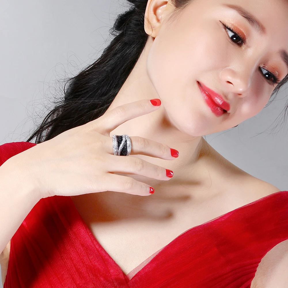 Black and white ring (13)