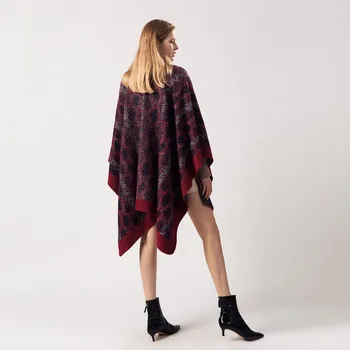 

Luxury Brand Catwalk Scarf for Women Christmas Gift Double-sided Blanket Fashion Snakeskin Pattern Carf Super Soft Throw Blanket