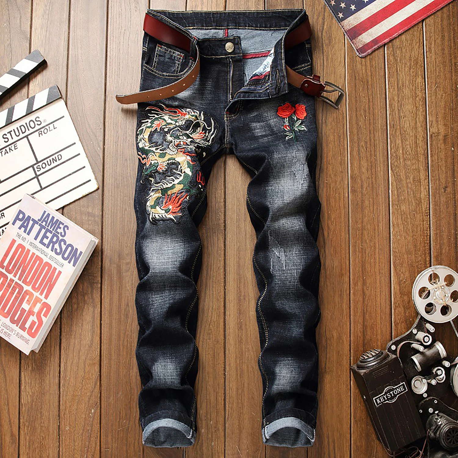 

Men’s High Quality Scratches Denim Pants,Slim-fit Blue Jeans,Dragon Embroidery Decors Casual Jeans,Street Fashion Jeans Pants;