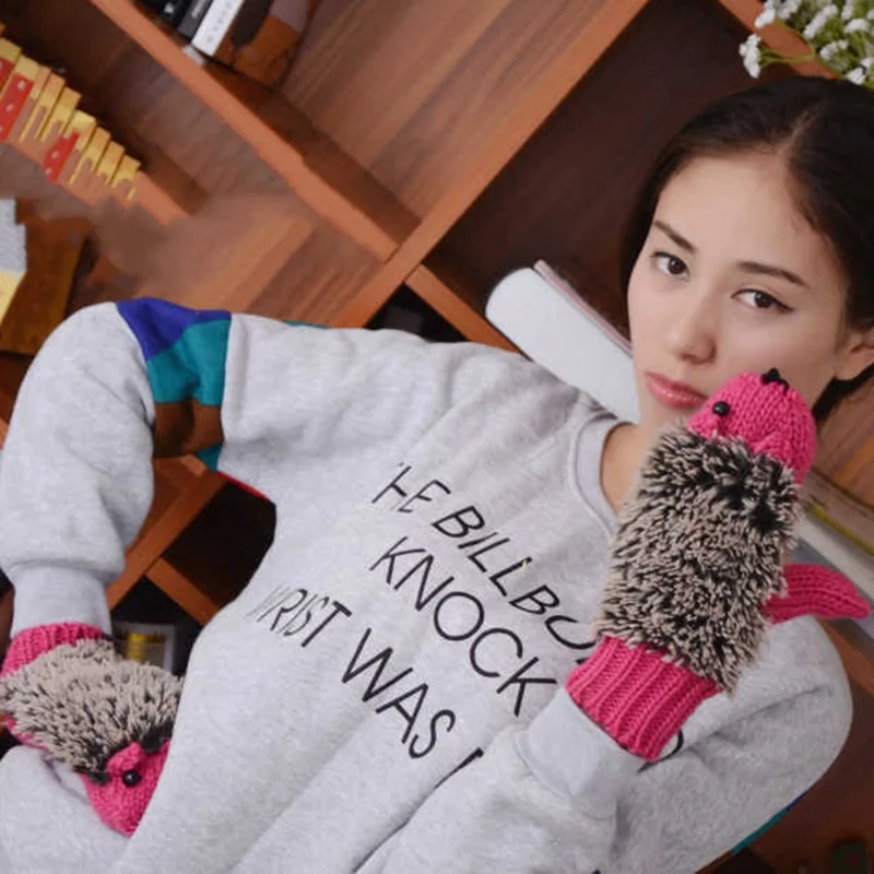 fuchsia Женские зимние перчатки без пальцев вязаная, шерстяная, тёплая зимние варежки без пальцев Мультяшные Варежки «ежики» - Color: fuchsia
