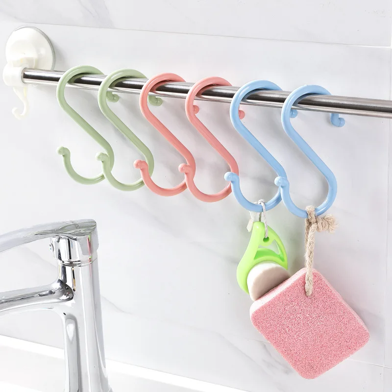 

Portable Plastic Kitchen Hooks Behind S-shaped Door Hooks Creative Bathroom Nail-free Clothes Hook Home Universal Storage Hooks