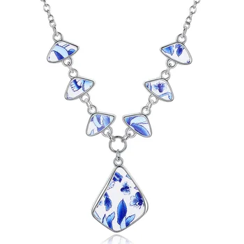 

Fashion Vintage Blue White Necklace Simple Floral Personality Necklace Jewelry Gift For Women