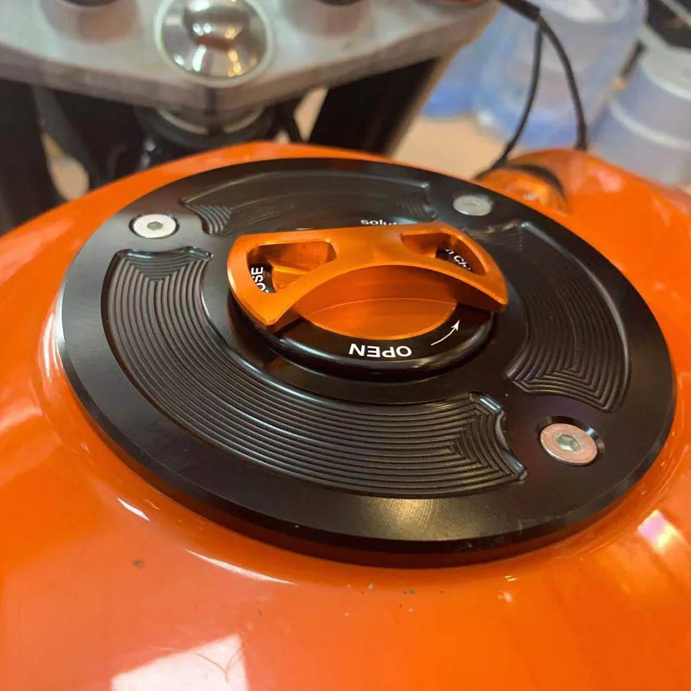 KTM FUEL TANK COVER (22)