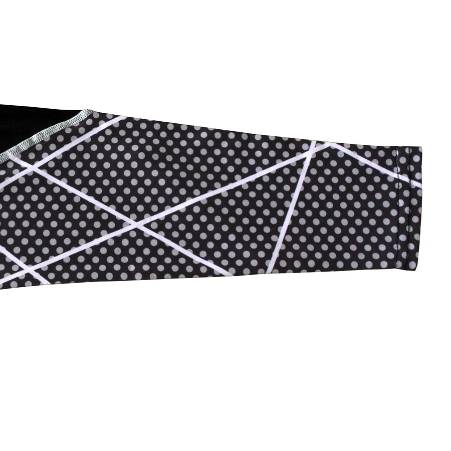 4575039899_2090077845