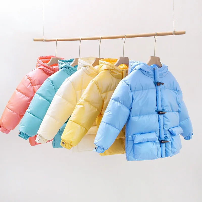 20551612037_607970878