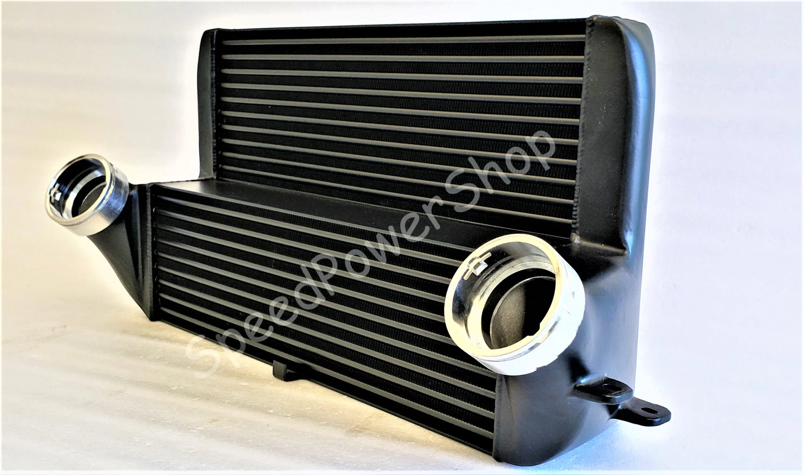 Front Mount Intercooler For BMW X5 X6 35i/ix 35d E70/E71 F15/F16 2.0L 3
