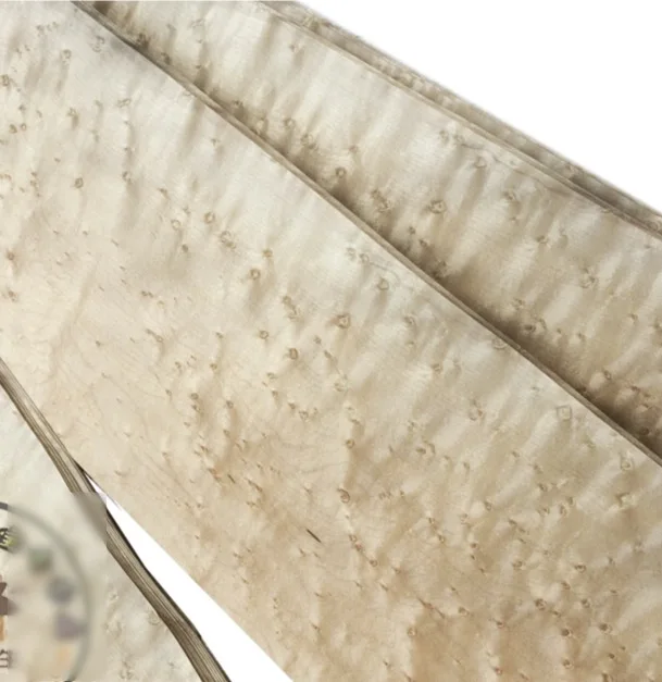 

L:2Meters/pcs Width:120-140mm Thickness:0.25mm Natural Maple Bird Eye Veneer Solid Wood Speaker Skinning