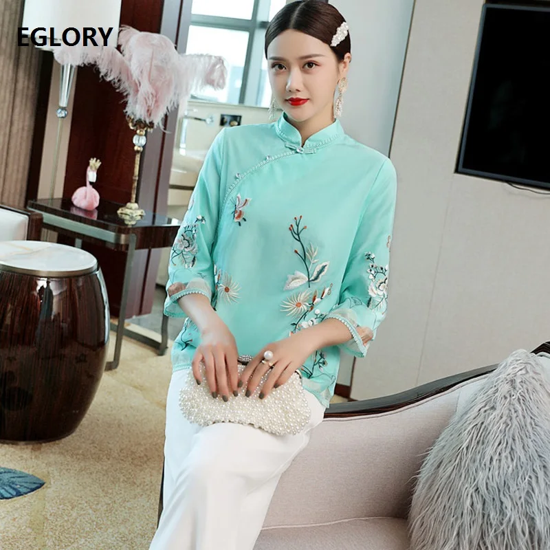

Top Quality New 2019 Spring Autumn Fashion Blouses Women Stand Neck Exquisite Embroidery 3/4 Sleeve Vintage White Blue Blouses