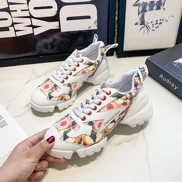 

2020 New Women Sneakers Women Vulcanize Shoes Candy Color Breathable Fashion Casuals Height Increasing Female Chunky Ladies Shoe