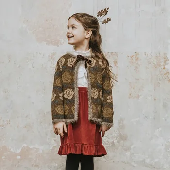 

Aw2020 autumn / winter new holiday suit BeO the same girl's French exquisite cardigan lace up flower Plush sweater