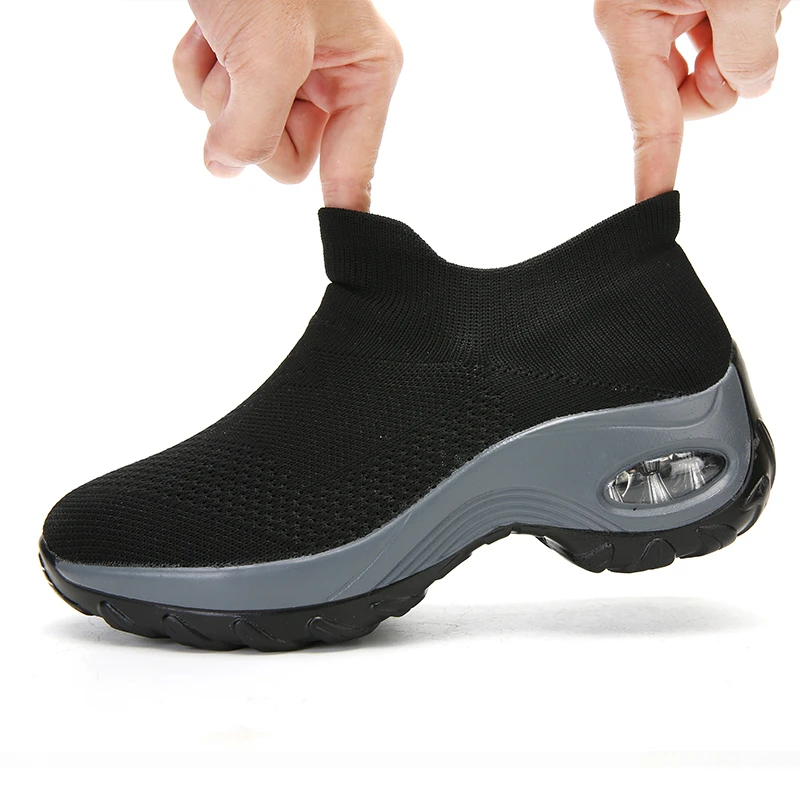 Женская обувь; женские теннисные кроссовки на платформе; коллекция года; модные однотонные дышащие носки; уличная спортивная обувь; кроссовки из сетчатого материала без шнуровки - Цвет: black grey new shoes
