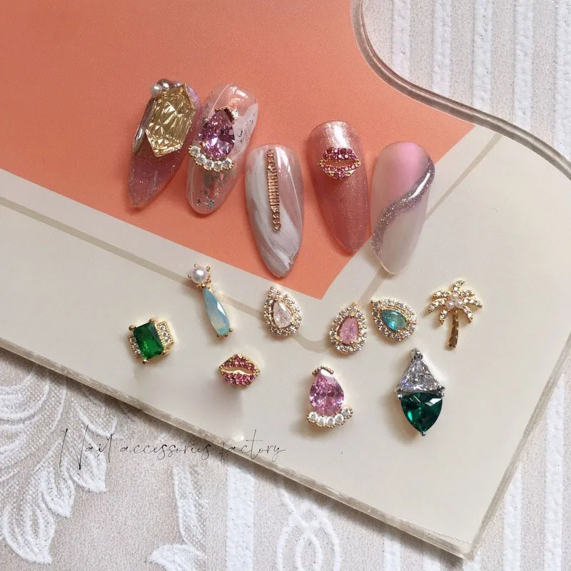 

2Pcs Nail Art Sparkle Zircon Charms Sexy Lips Drop Shaped Crystal Rhinestones Luxury Nail Accessories Charms For Manicure