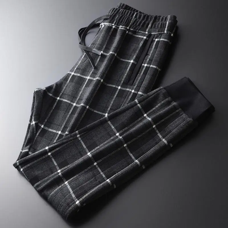 Thick Mens Pants Luxury Soft Yarn Dyed Fabric Plaid Male Pants Plus Size 4xl Elastic Waist Slim Fit Male Trousers - Цвет: BLACKHK19119