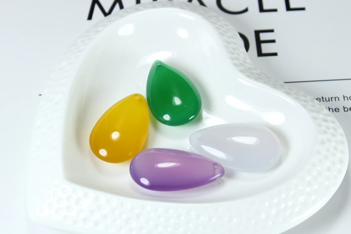 

Natural agate, chalcedony, large droplets, pendant key buckle, u tray and semi-finished ornaments