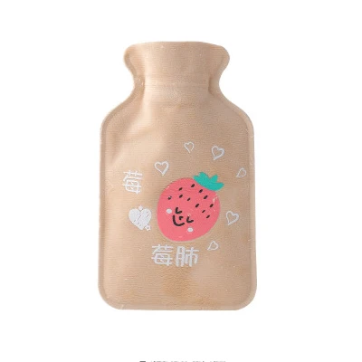 strawberry Теплая сумка для воды Студенческая мультяшная мини с горячей водой наполнение воды теплая сумка для воды плюшевая бутылка для горячей воды инъекция воды - Цвет: strawberry