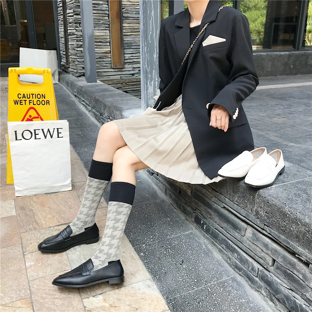 MOLAN Brand Designers Autumn Korean Fashion Luxury Genuine Leather Flats Women Shoes Slip On Loafers Casual Black Aplricot