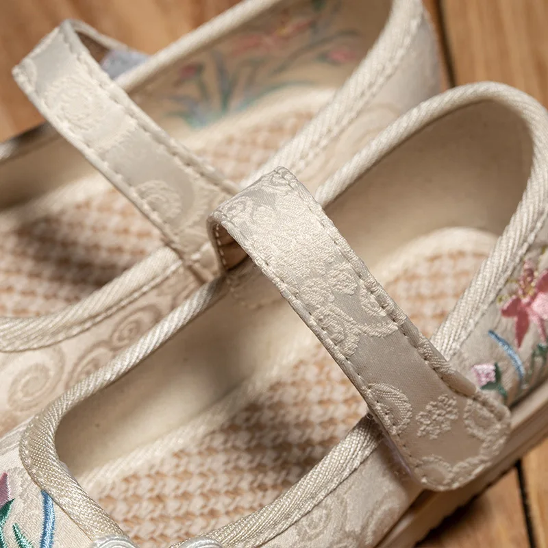 Girls Embroidered Fabric Flats Shoes