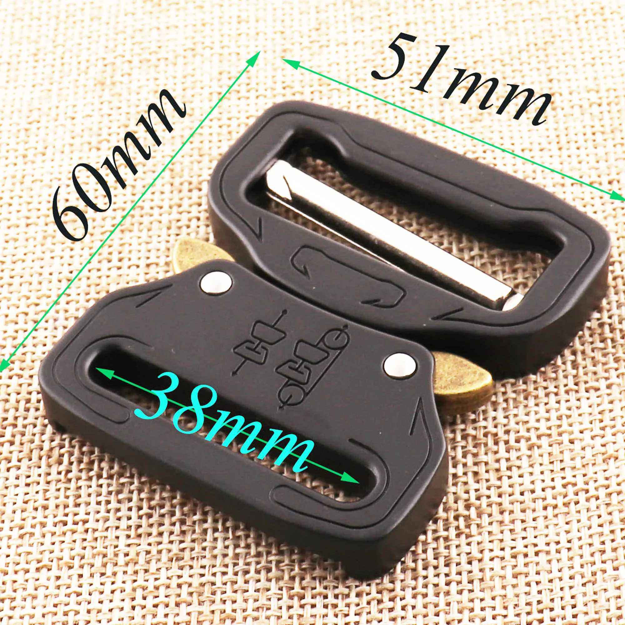 

1.5"(38mm)Black Quick Release Buckle Metal Release BUCKLE Clutch Closure Backpack Buckle Craft Clasp Seat Belt Suitcases Buckle