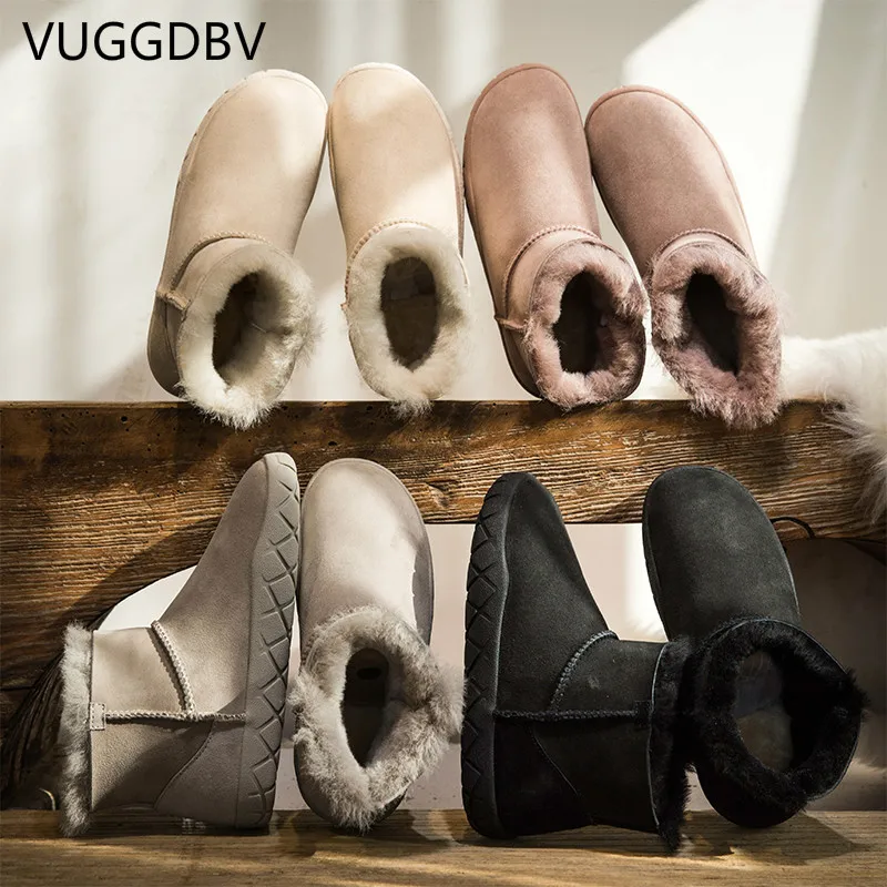 

2019 winter new snow boots women fashion sheep fur one winter boots women short tube warm plus velvet women's boots