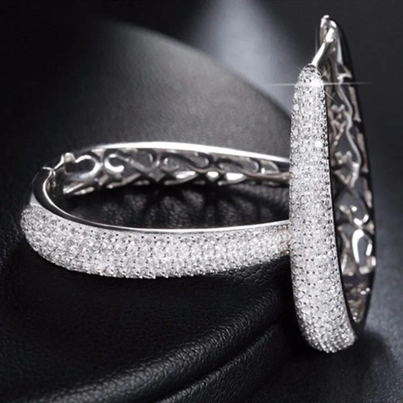 

Fashion Popular Silver Hollow Decorative Pattern White Zircon Hoop Earrings Exquisite Druzy Dangel Earrings for Women Jewelry