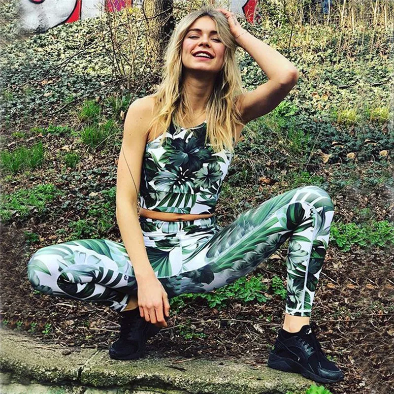 Женский спортивный костюм для фитнеса и йоги комплект из футболки штанов бега