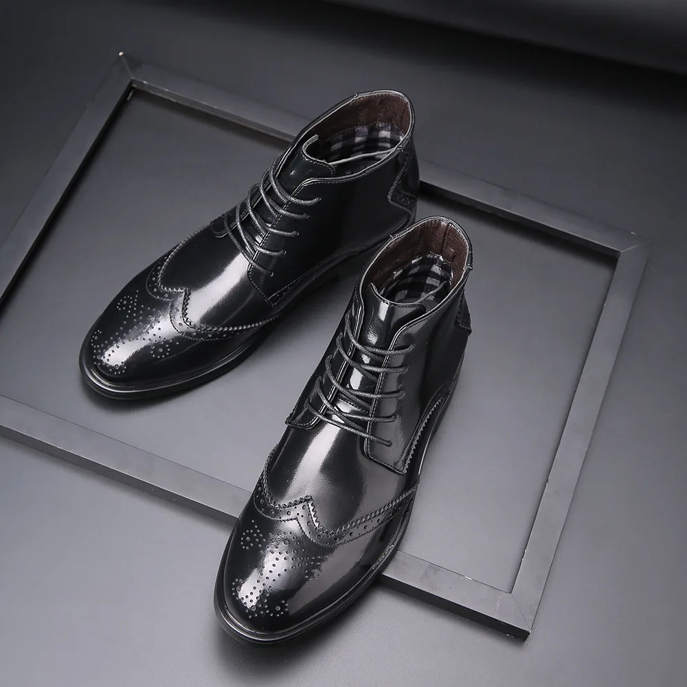 

2019 Autumn Men's Women's Pointed-Toe Casual Men's Leather Boot Lace up Front Low Heel Large Size Martin Boots MEN'S SHOES