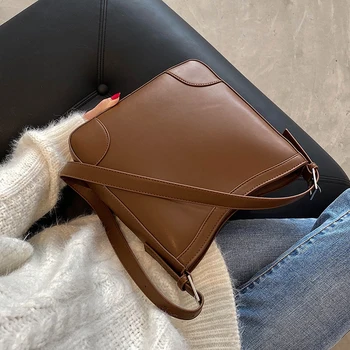 

с доставкой Small Half Moon Handbags 2020 designer luxury PU Leather Crossbody Bags 2020 Simple Lux Trend Chain Shoulder Handbag