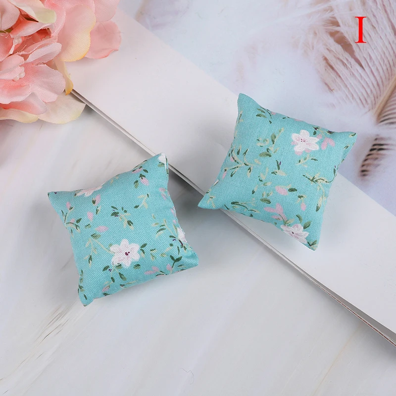 2PCS 1/2/3 шт. подушки для диван-кровать 1/12 кукольный домик миниатюрная мебель Игрушки Без диван кресло детские рождественские подарки - Цвет: 2PCS