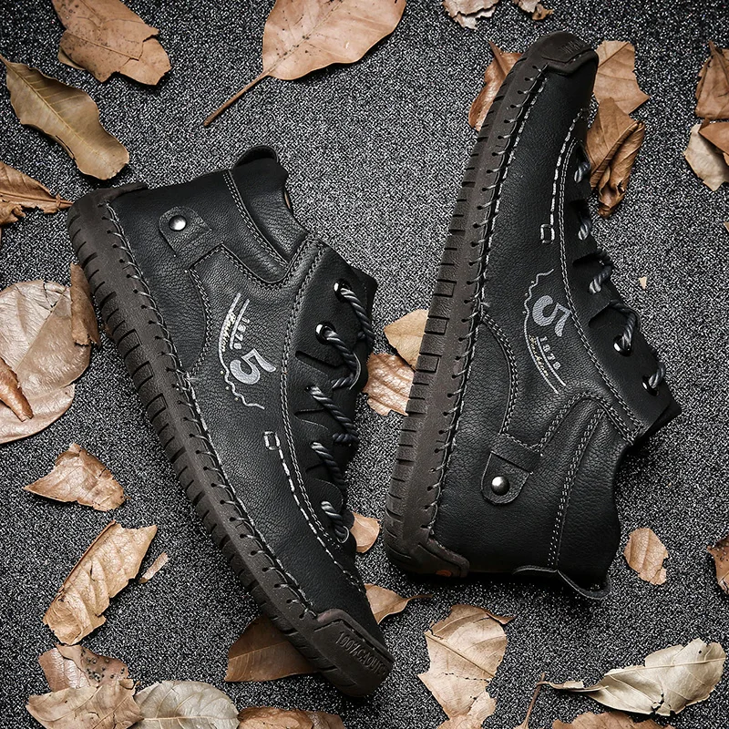 Classic Winter Mens Boots Warm Fur Genuine Leather Mens Snow Boots Plush Waterproof Handmade Outdoor Mens Motorcycle Boots