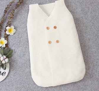 

Newborn Baby Sleeping Bag Knitting Coat Winter Fall Keep Warm Body Protection V-Neck Buttons Wrapped Solid Color Coat