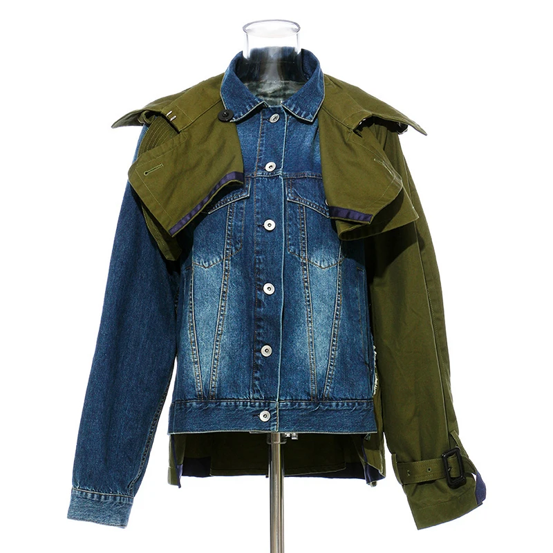 TWOTWINSTYLE свободный крой сплайсированный хит цвет короткая джинсовая куртка лацкан длинный рукав женское пальто Мода Tide осень зима