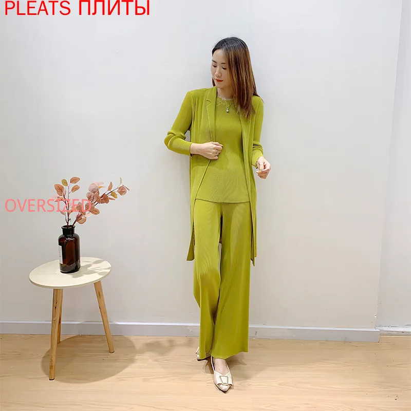 

Miyake Pleated Suit Autumn New Temperament Light Familiar Niche Design Comfortable Casual Three-piece Set Female Trousers Set