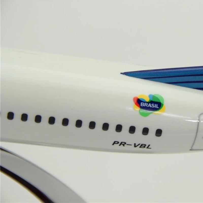 40 см 1:100 Масштаб Самолеты Бразилия вариг авиакомпания Boeing B737-800 модель самолета литье под давлением модель самолёта из смолы коллекционное украшение