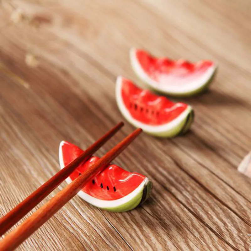 2pcs Chopsticks Holder Cute Watermelon Tomato Ceramic Table Decorative Rack Spoon Fork Kitchen Tableware Hoders Natal