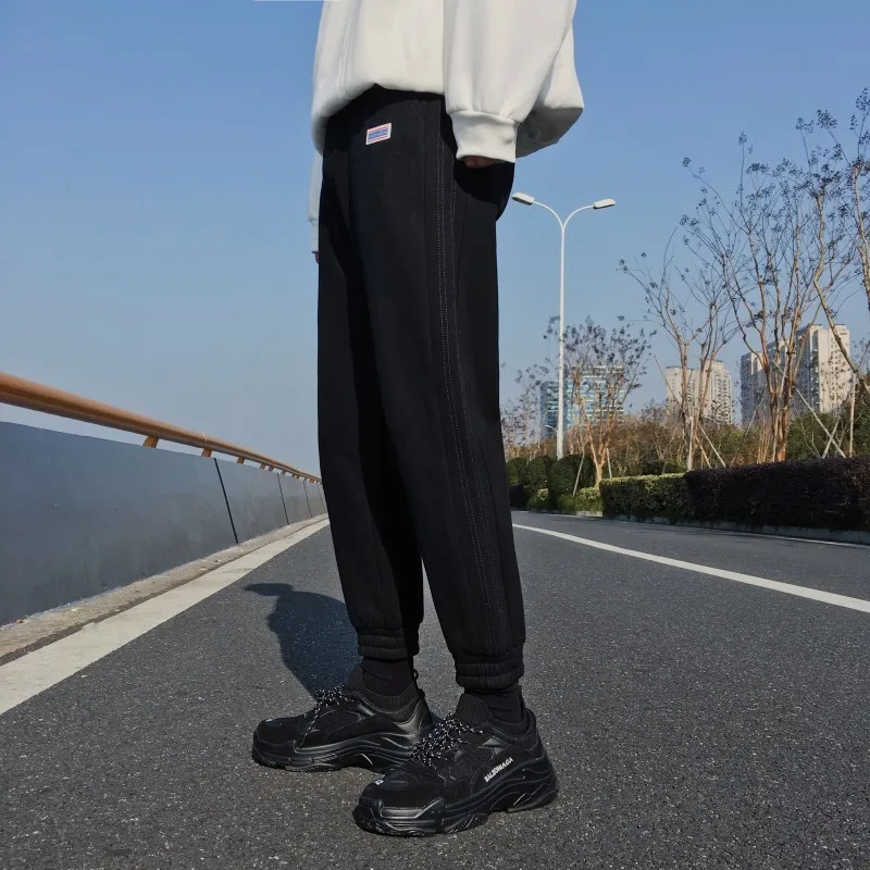 New Spring And Autumn Plus Velvet Solid Color Casual Pants Loose Pants Men's Sweatpants Black / Brown M-2XL