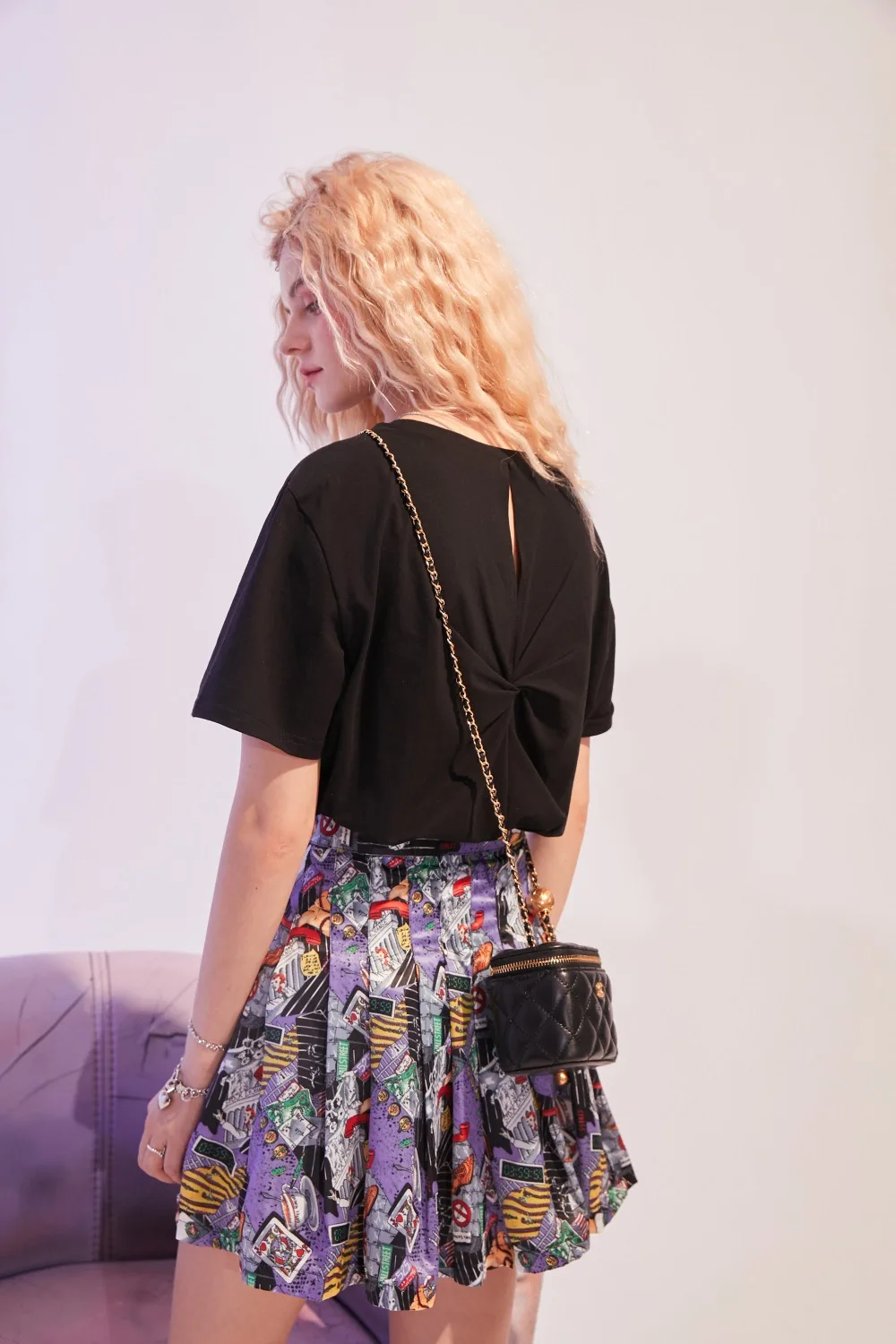 ELFSACK Multicolor Graphic Print Casual Women Pleated Mini Satin Skirts 2020 Summer ELF High Waist Korean Ladies Daily Bottom