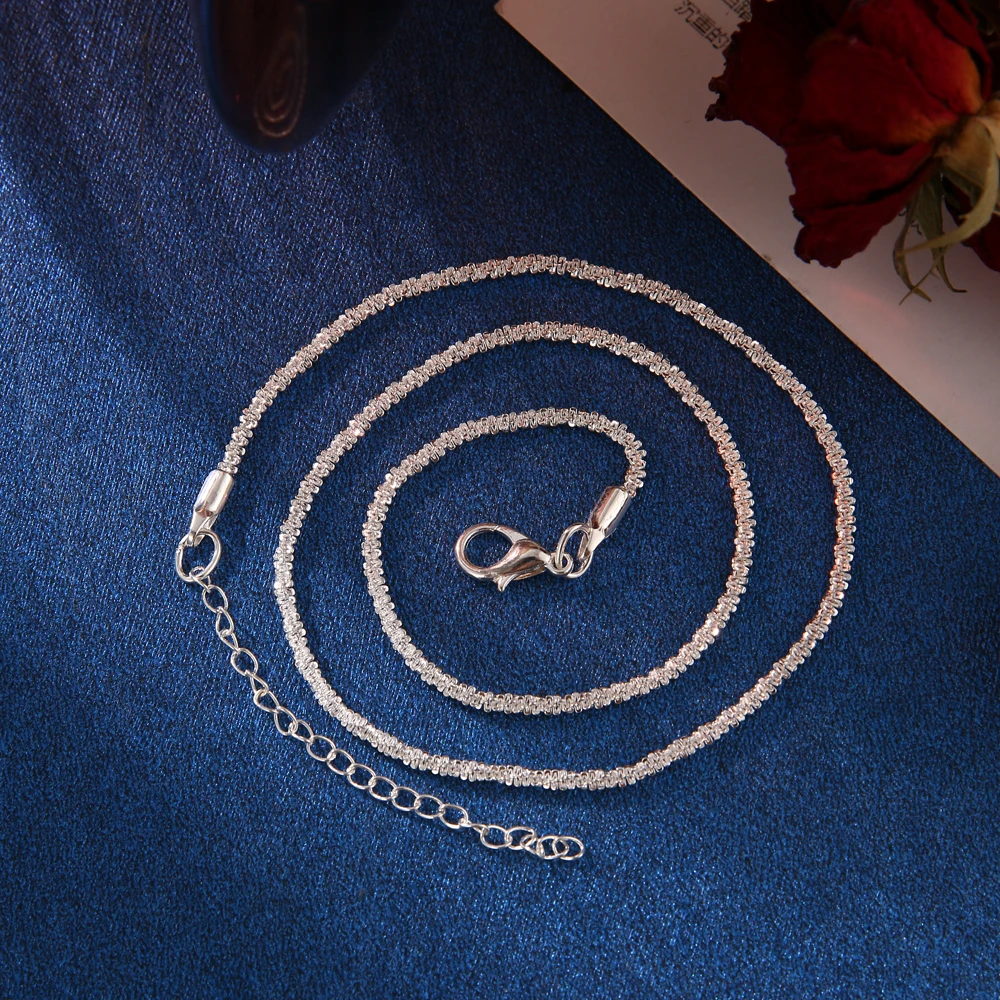 2023 New Popular Silver Colour Soft Sparkling Clavicle Chain