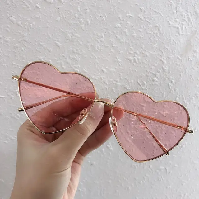 $US $58.40 Vintage Heart Sunglasses Women With Brand Designer Candy Color Gradient Sun Glasses lentes de sol m