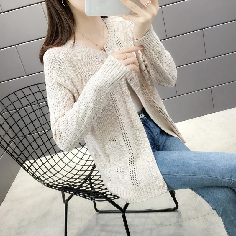 

12113 Actual Shot 189 New Knitted Card Woman Hollow Sweater Overcoat 40